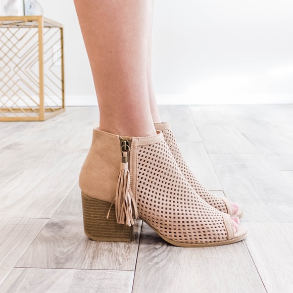 Tamra' Tassel Booties! - Picture 2 of 3